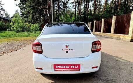 Renault Logan II, 2020 год, 700 000 рублей, 4 фотография