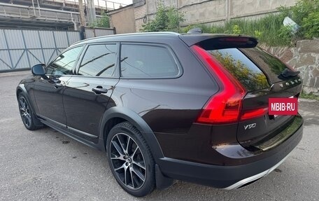Volvo V90 Cross Country I рестайлинг, 2018 год, 3 600 000 рублей, 4 фотография