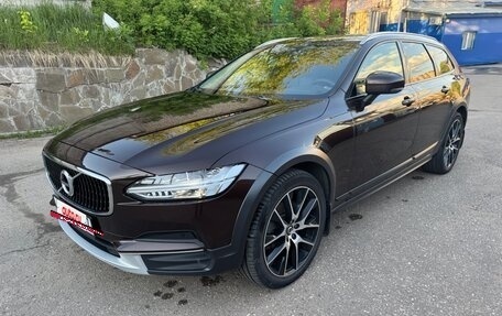 Volvo V90 Cross Country I рестайлинг, 2018 год, 3 600 000 рублей, 8 фотография