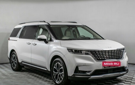 KIA Carnival, 2024 год, 4 745 000 рублей, 3 фотография