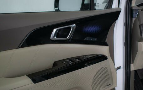 KIA Carnival, 2024 год, 4 745 000 рублей, 19 фотография