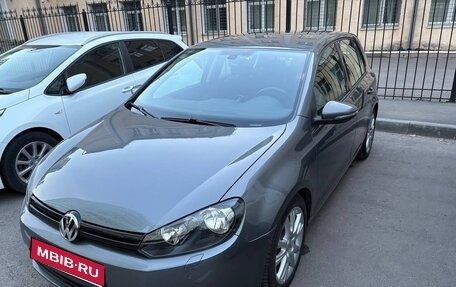 Volkswagen Golf VI, 2012 год, 1 100 000 рублей, 1 фотография