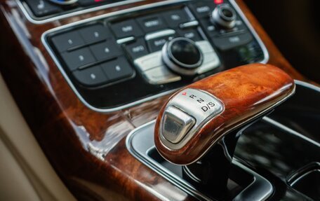 Audi A8, 2011 год, 2 090 000 рублей, 10 фотография