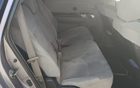 Mitsubishi Grandis, 2004 год, 600 000 рублей, 7 фотография