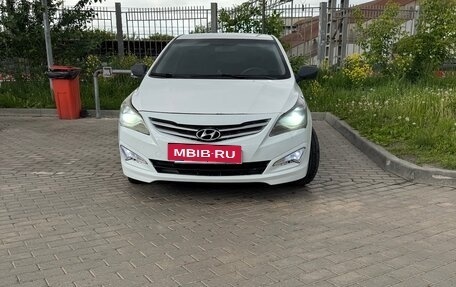 Hyundai Solaris II рестайлинг, 2015 год, 340 000 рублей, 5 фотография