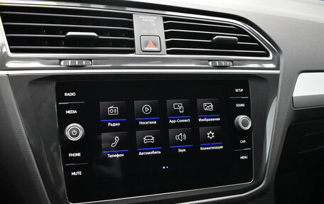 Volkswagen Tiguan II, 2018 год, 2 270 000 рублей, 7 фотография