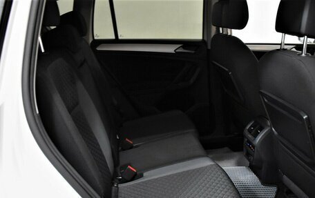 Volkswagen Tiguan II, 2018 год, 2 270 000 рублей, 17 фотография