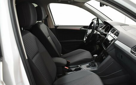 Volkswagen Tiguan II, 2018 год, 2 270 000 рублей, 16 фотография