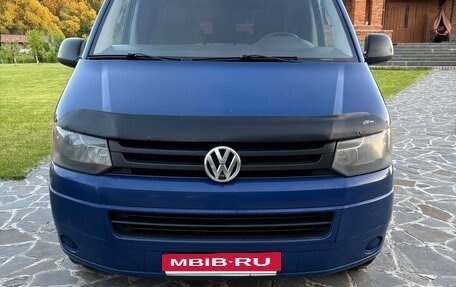 Volkswagen Transporter T5 рестайлинг, 2010 год, 1 580 000 рублей, 2 фотография