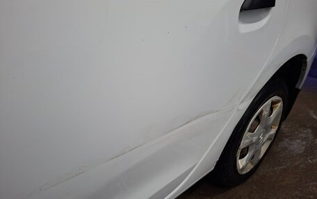 Renault Logan II, 2015 год, 380 000 рублей, 11 фотография