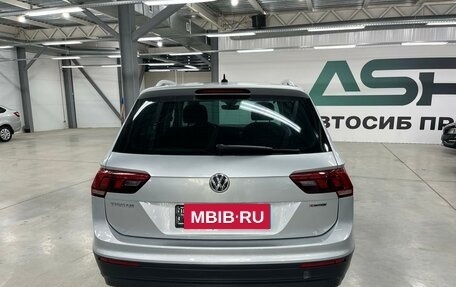 Volkswagen Tiguan II, 2019 год, 2 643 000 рублей, 5 фотография