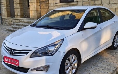 Hyundai Solaris II рестайлинг, 2016 год, 690 000 рублей, 3 фотография