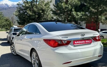 Hyundai Sonata VI, 2012 год, 1 250 000 рублей, 2 фотография