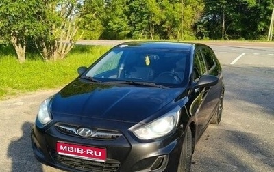 Hyundai Solaris II рестайлинг, 2012 год, 650 000 рублей, 1 фотография