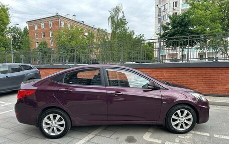 Hyundai Solaris II рестайлинг, 2011 год, 820 000 рублей, 10 фотография