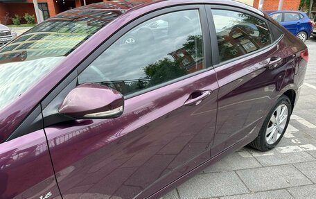 Hyundai Solaris II рестайлинг, 2011 год, 820 000 рублей, 3 фотография