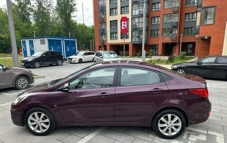 Hyundai Solaris II рестайлинг, 2011 год, 820 000 рублей, 15 фотография