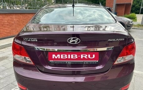 Hyundai Solaris II рестайлинг, 2011 год, 820 000 рублей, 5 фотография