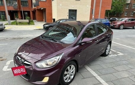 Hyundai Solaris II рестайлинг, 2011 год, 820 000 рублей, 12 фотография