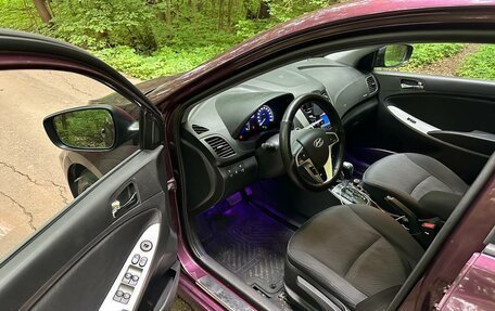 Hyundai Solaris II рестайлинг, 2011 год, 820 000 рублей, 20 фотография