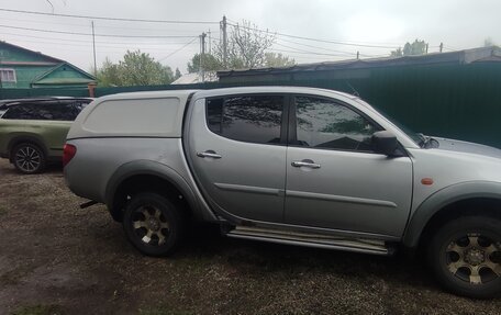 Mitsubishi L200 IV рестайлинг, 2007 год, 880 000 рублей, 3 фотография