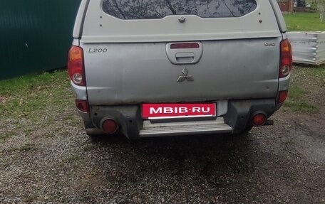 Mitsubishi L200 IV рестайлинг, 2007 год, 880 000 рублей, 4 фотография