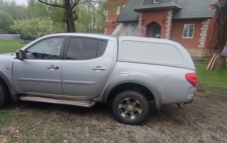 Mitsubishi L200 IV рестайлинг, 2007 год, 880 000 рублей, 7 фотография