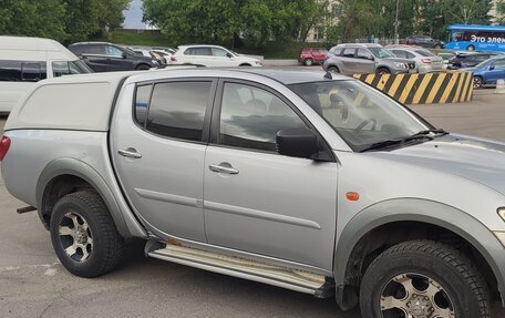Mitsubishi L200 IV рестайлинг, 2007 год, 880 000 рублей, 9 фотография