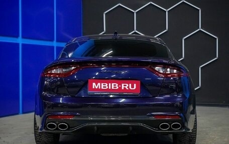 KIA Stinger I, 2018 год, 2 100 000 рублей, 8 фотография