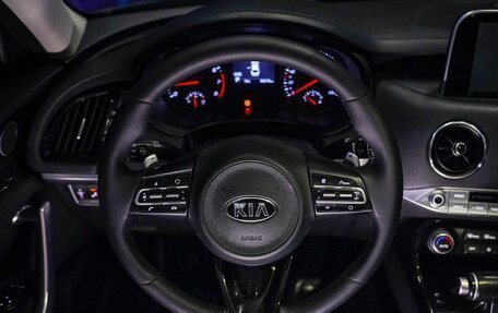 KIA Stinger I, 2018 год, 2 100 000 рублей, 24 фотография