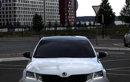 Skoda Octavia, 2018 год, 1 980 000 рублей, 4 фотография