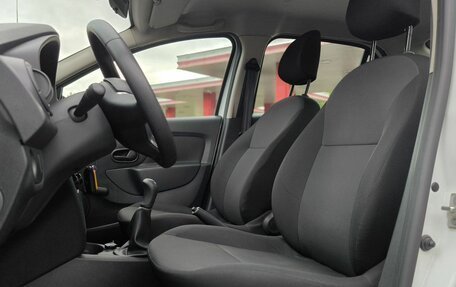 Renault Logan II, 2021 год, 1 035 000 рублей, 11 фотография