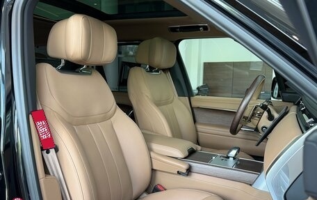 Land Rover Range Rover IV рестайлинг, 2025 год, 24 000 000 рублей, 9 фотография