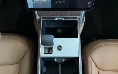 Land Rover Range Rover IV рестайлинг, 2025 год, 24 000 000 рублей, 18 фотография