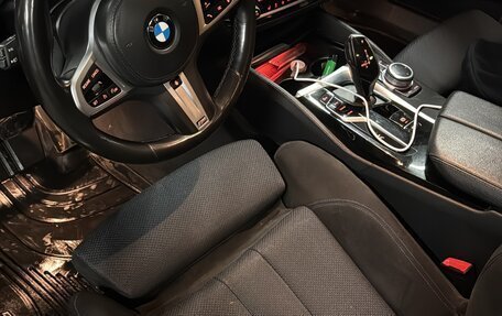 BMW 5 серия, 2020 год, 3 870 000 рублей, 4 фотография