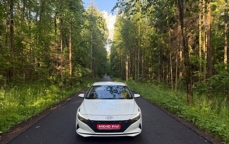 Hyundai Elantra, 2022 год, 2 050 000 рублей, 1 фотография