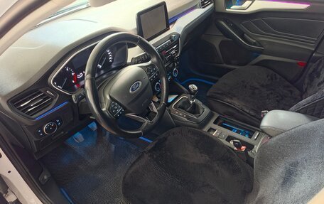 Ford Focus IV, 2018 год, 1 330 000 рублей, 3 фотография