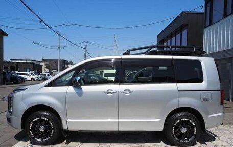Mitsubishi Delica D:5 I, 2023 год, 2 441 000 рублей, 10 фотография