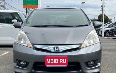 Honda Fit Shuttle I рестайлинг, 2013 год, 750 000 рублей, 2 фотография