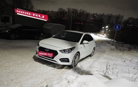 Hyundai Solaris II рестайлинг, 2018 год, 900 000 рублей, 10 фотография