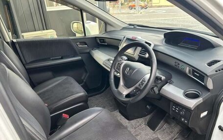 Honda Freed I, 2016 год, 801 000 рублей, 10 фотография