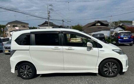 Honda Freed I, 2016 год, 801 000 рублей, 7 фотография