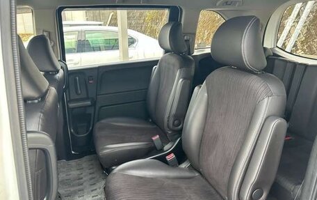 Honda Freed I, 2016 год, 801 000 рублей, 14 фотография
