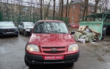 Chevrolet Niva I рестайлинг, 2012 год, 370 000 рублей, 3 фотография