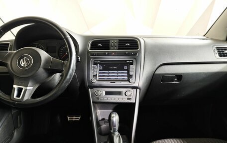 Volkswagen Polo VI (EU Market), 2012 год, 455 000 рублей, 14 фотография