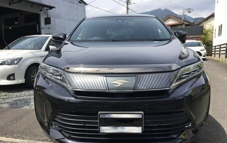 Toyota Harrier, 2020 год, 2 280 000 рублей, 2 фотография