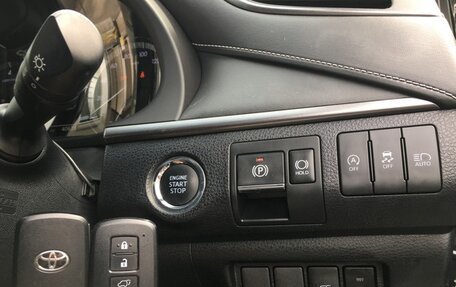 Toyota Harrier, 2020 год, 2 280 000 рублей, 13 фотография
