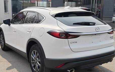 Mazda CX-4, 2022 год, 1 916 000 рублей, 6 фотография