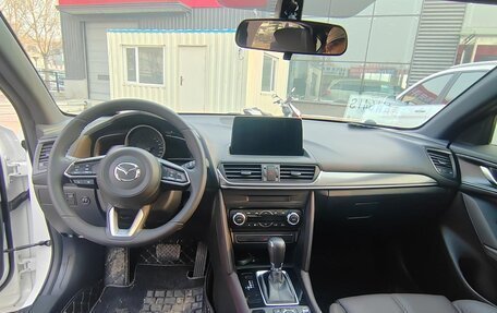 Mazda CX-4, 2022 год, 1 916 000 рублей, 8 фотография