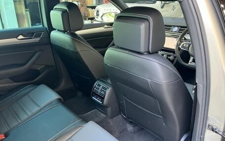 Volkswagen Passat B8 рестайлинг, 2016 год, 1 290 000 рублей, 21 фотография